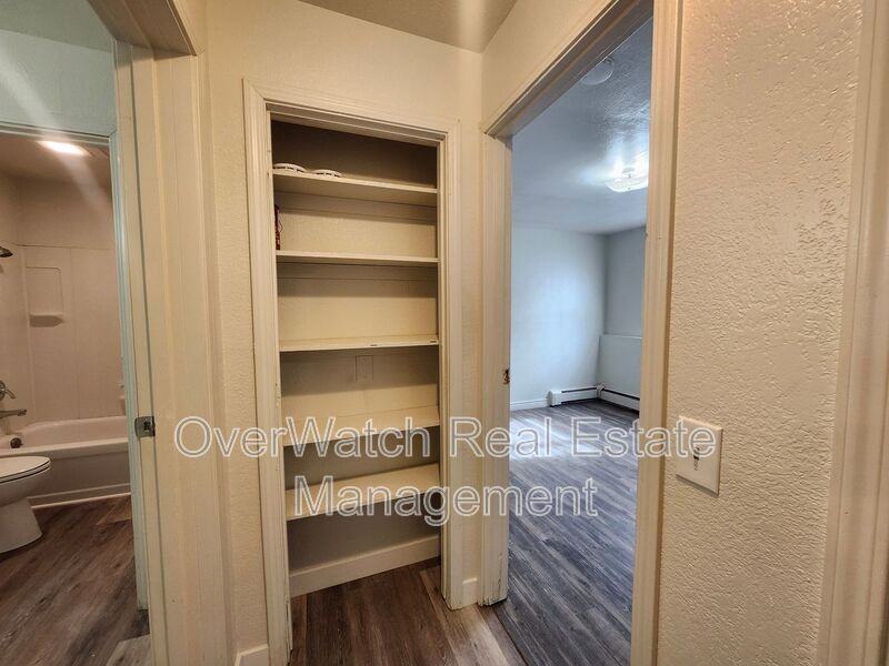 1515 Nelchina St #6 - Photo 4 of 9