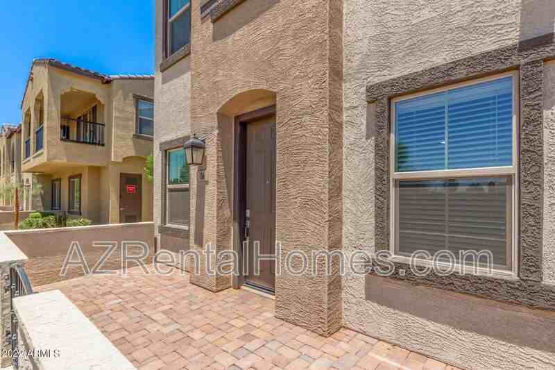 155 N Lakeview Blvd #136 - Photo 4 of 22