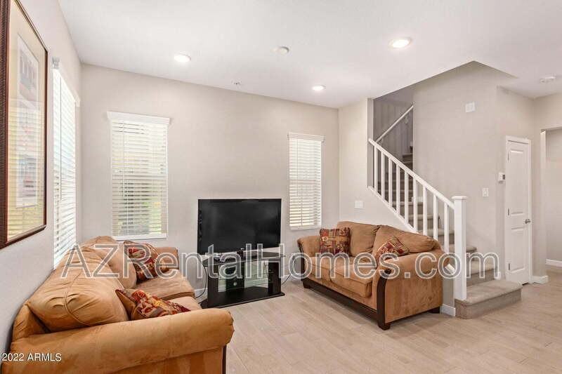 155 N Lakeview Blvd #136 - Photo 5 of 22