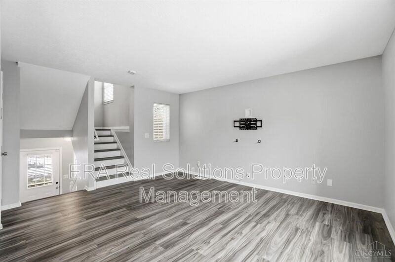 3595 Harvey Ave - Photo 5 of 37