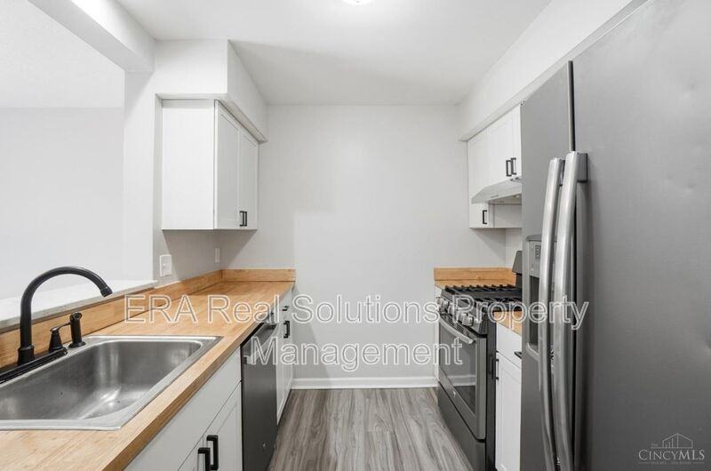3595 Harvey Ave - Photo 7 of 36