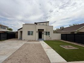 2029 W Adams St - Photo 1 of 1