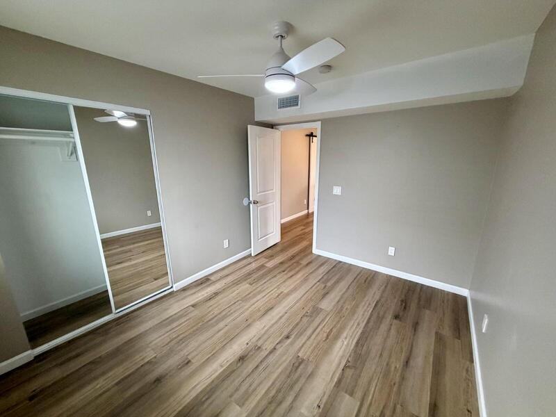 2029 W Adams St - Photo 7 of 19