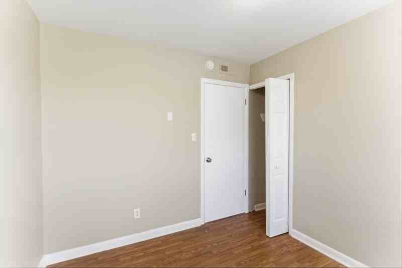 2621 Wimpole Ave - Photo 3 of 10