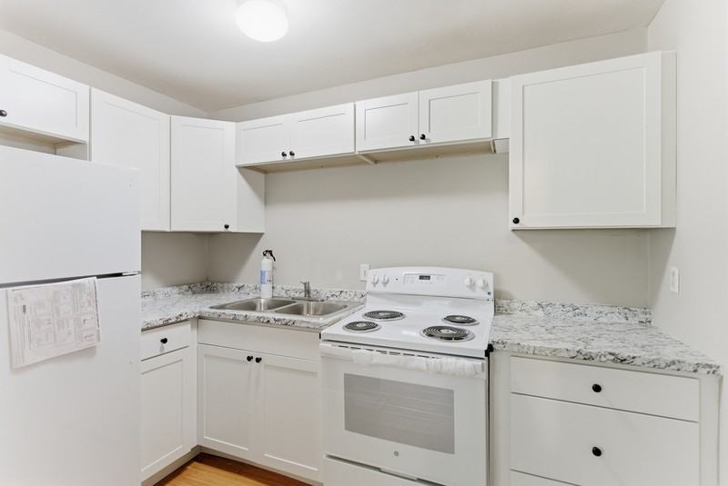 2621 Wimpole Ave - Photo 7 of 10