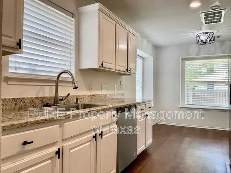 1424 Roxannes Run - Photo 6 of 24