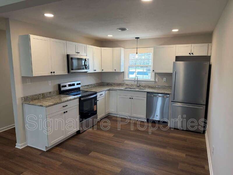 339 E Jerald St - Photo 3 of 16