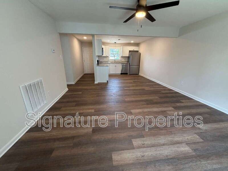 339 E Jerald St - Photo 4 of 16