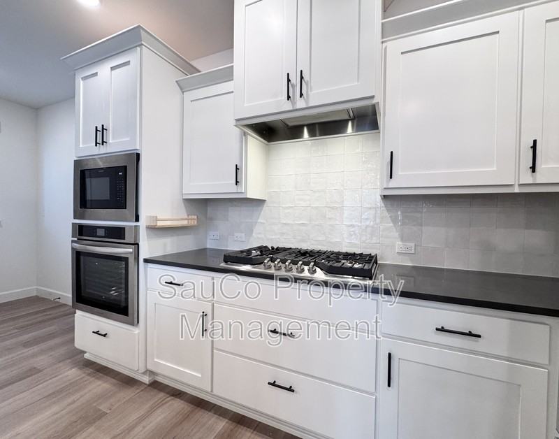 3920 Se 83rd Ave - Photo 6 of 24