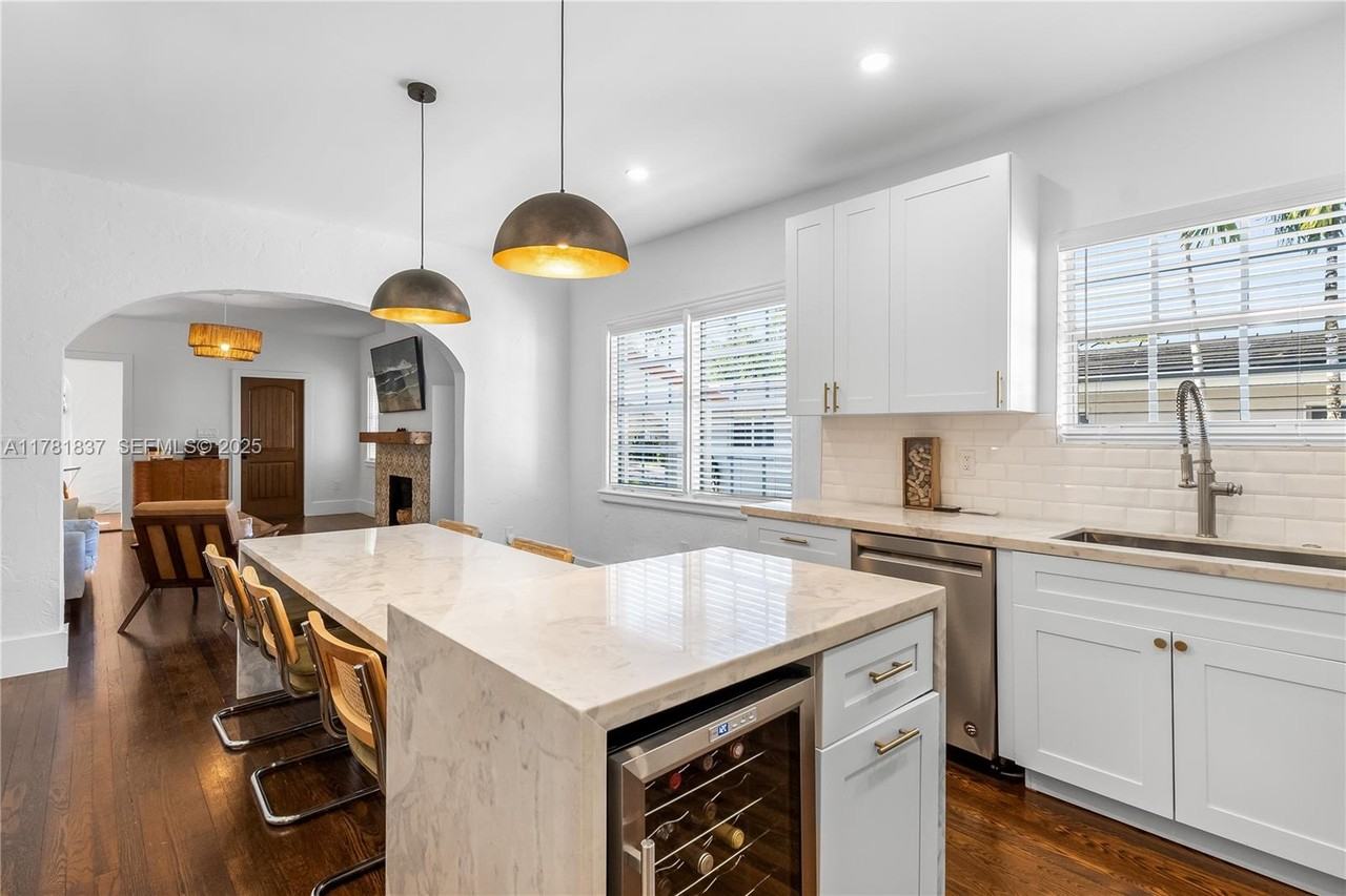 829 Lorca Street - Photo 4 of 20