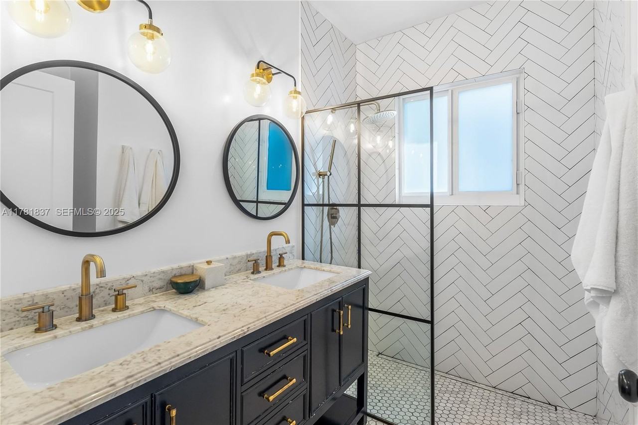 829 Lorca Street - Photo 6 of 20
