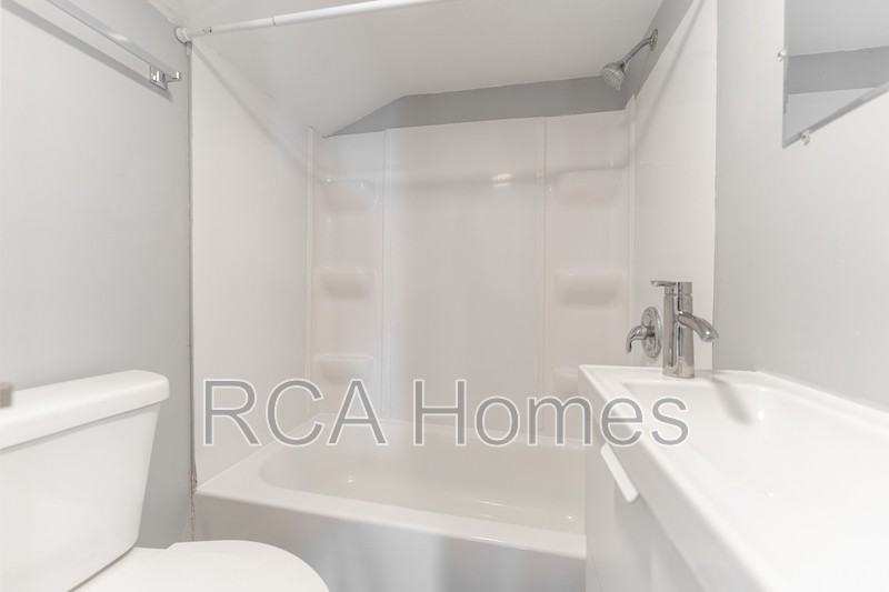 1011 E Legrande Ave - Photo 7 of 12