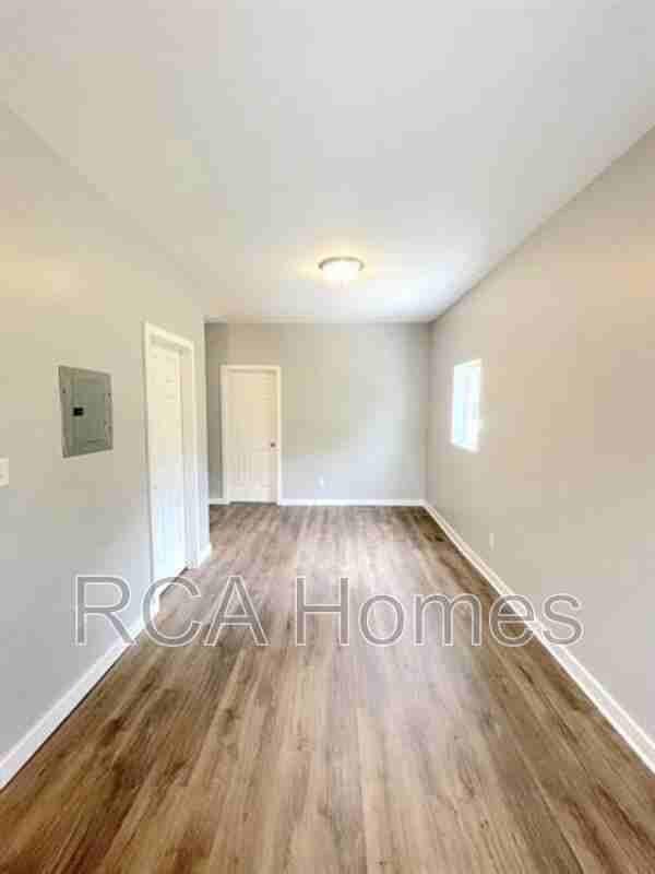 3519 Balsam Ave - Photo 5 of 8