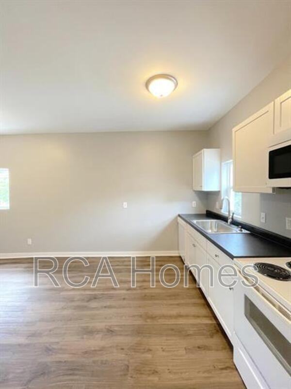 3519 Balsam Ave - Photo 6 of 8