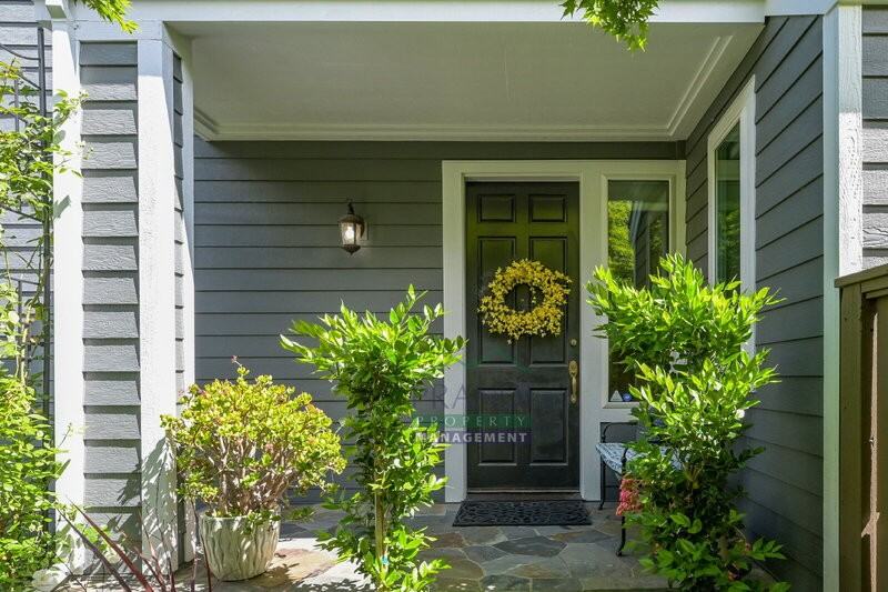 18 Crystal Creek Ct - Photo 2 of 50