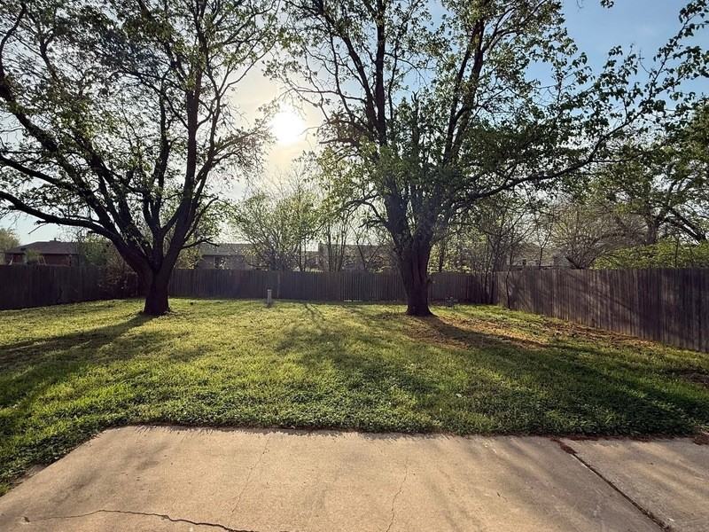 8212 N 118th East Ave - Photo 2 of 9