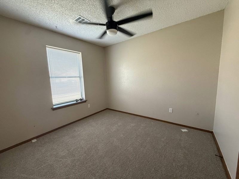 8212 N 118th East Ave - Photo 6 of 9