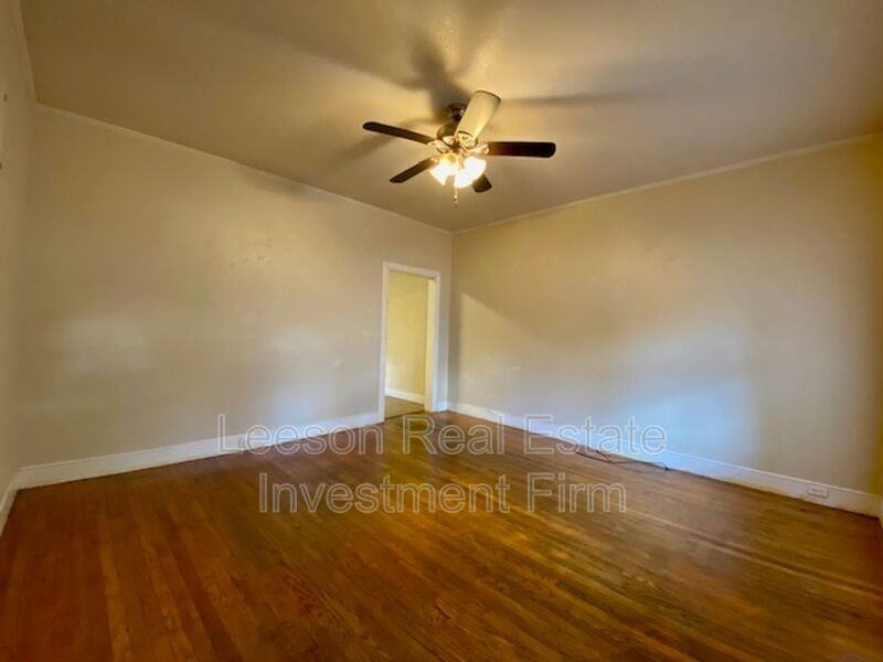 649 Merrick St #A - Photo 3 of 10