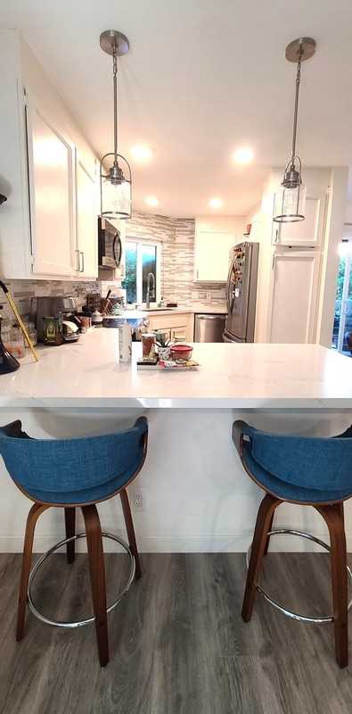 5750 Friars Rd - Photo 3 of 18