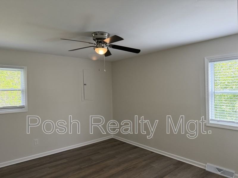 1117 Van Wert St - Photo 5 of 9