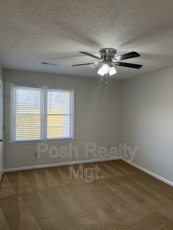 629 Mystic Dr - Photo 6 of 10