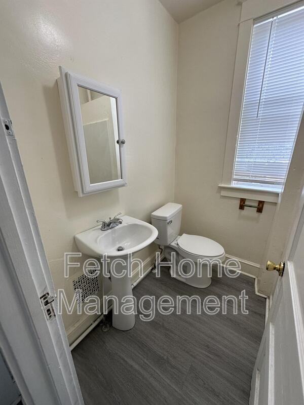 431 Fremont St #4 - Photo 7 of 20