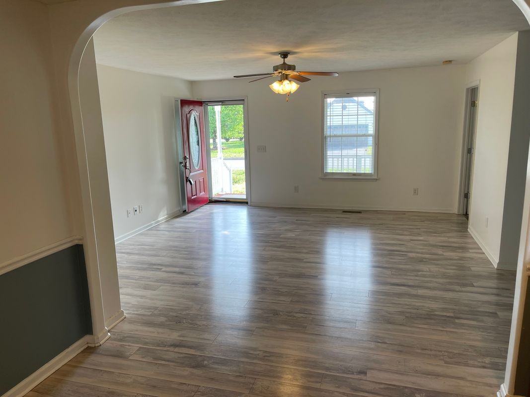 1610 Robert Rd - Photo 6 of 31