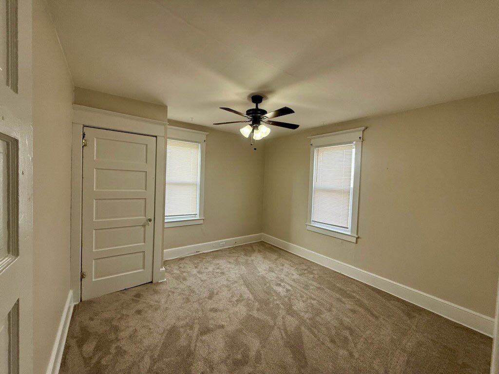 404 W Broad St ##2 - Photo 3 of 4