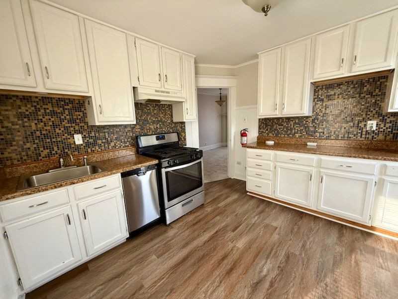 404 W Broad St ##2 - Photo 4 of 4