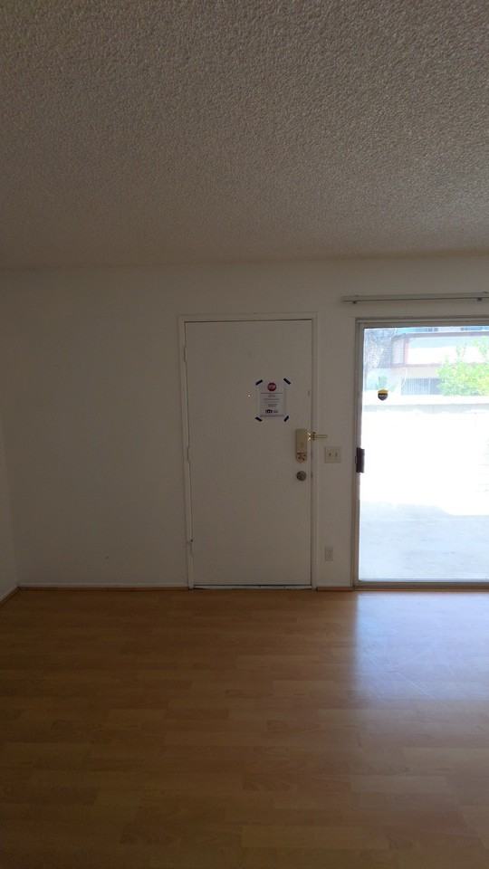 1452 E 5th St #3 - Photo 6 of 24