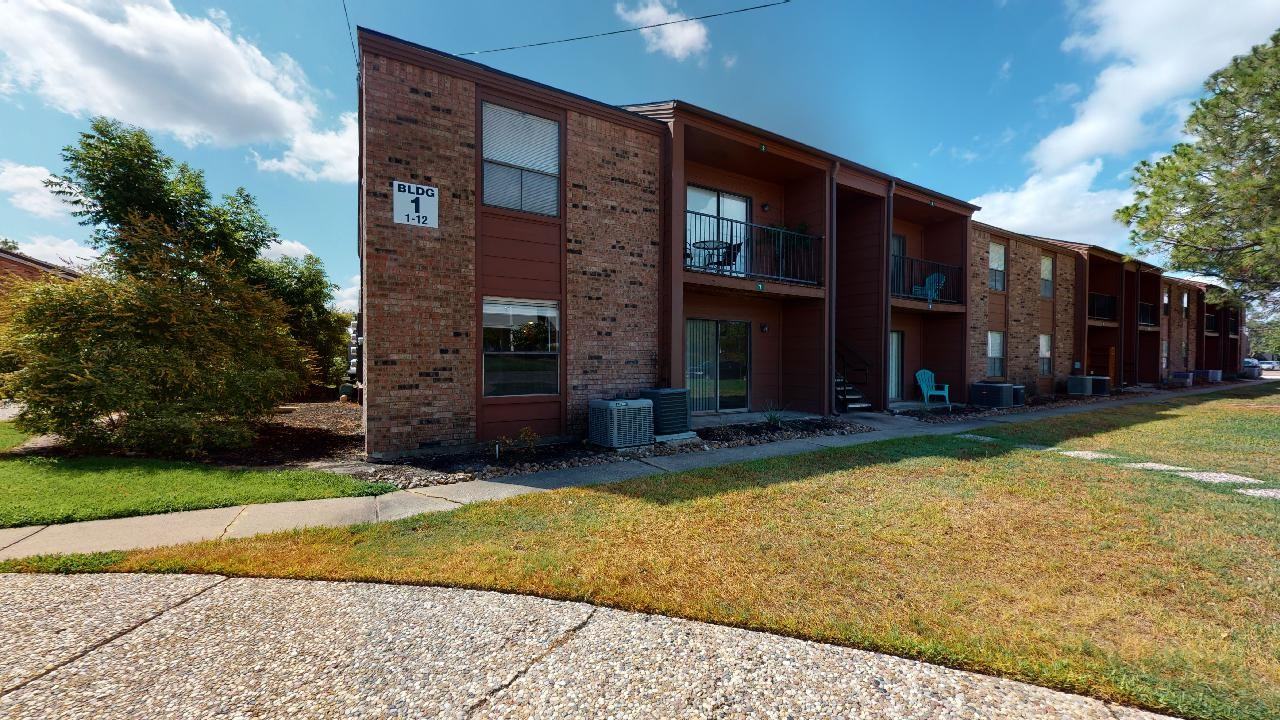 904 University Oaks Blvd #1 - Photo 2 of 24