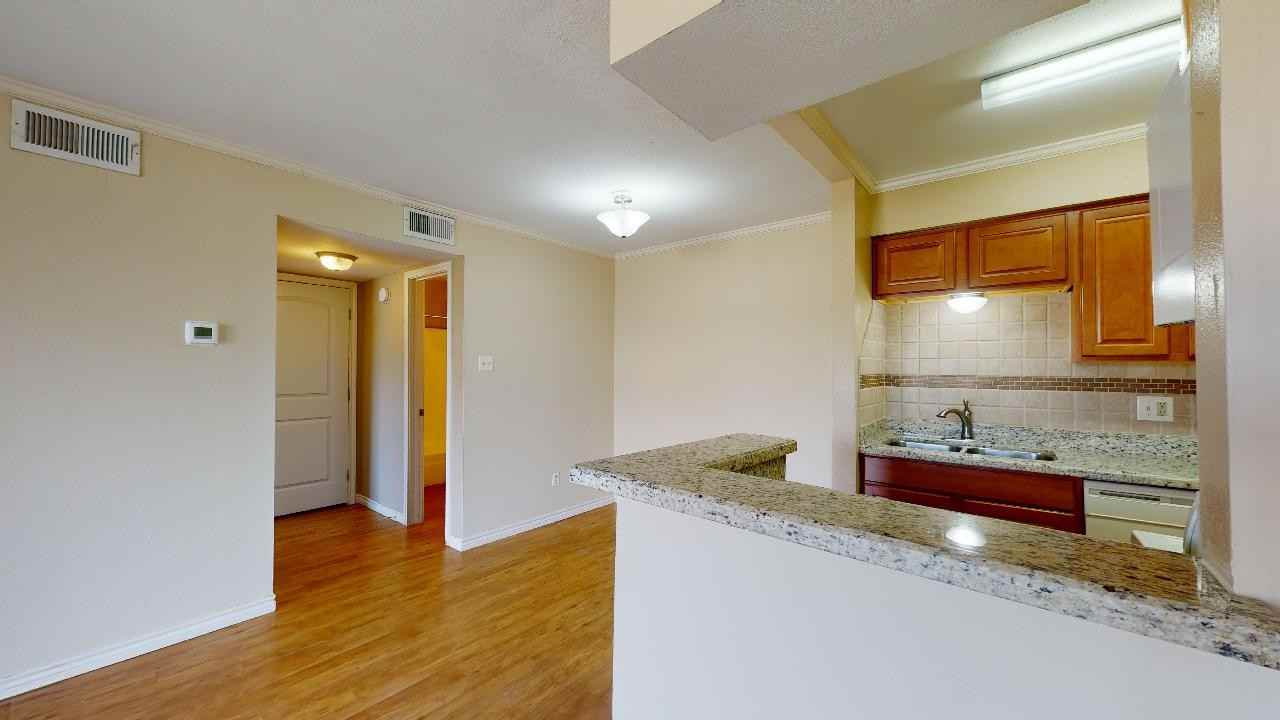 904 University Oaks Blvd #1 - Photo 5 of 24