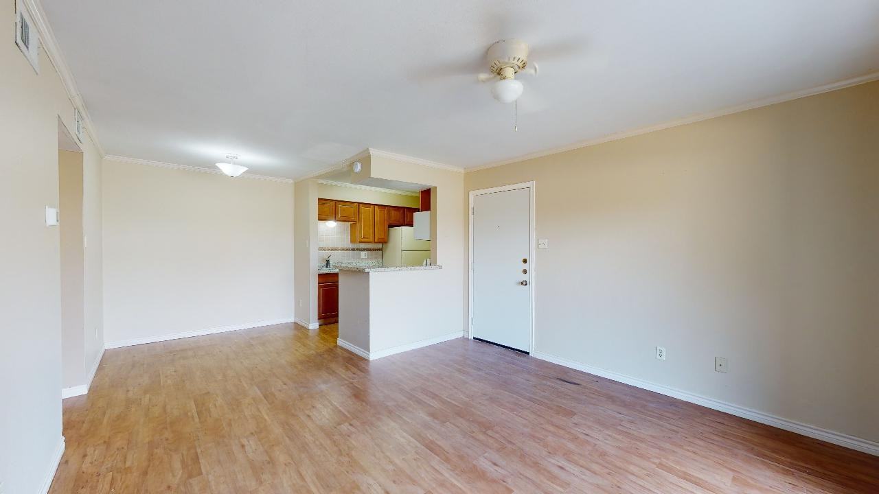 904 University Oaks Blvd #1 - Photo 6 of 24