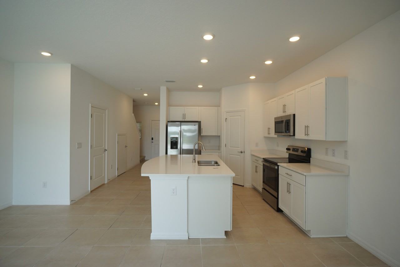 2407 Paravane Way - Photo 5 of 29