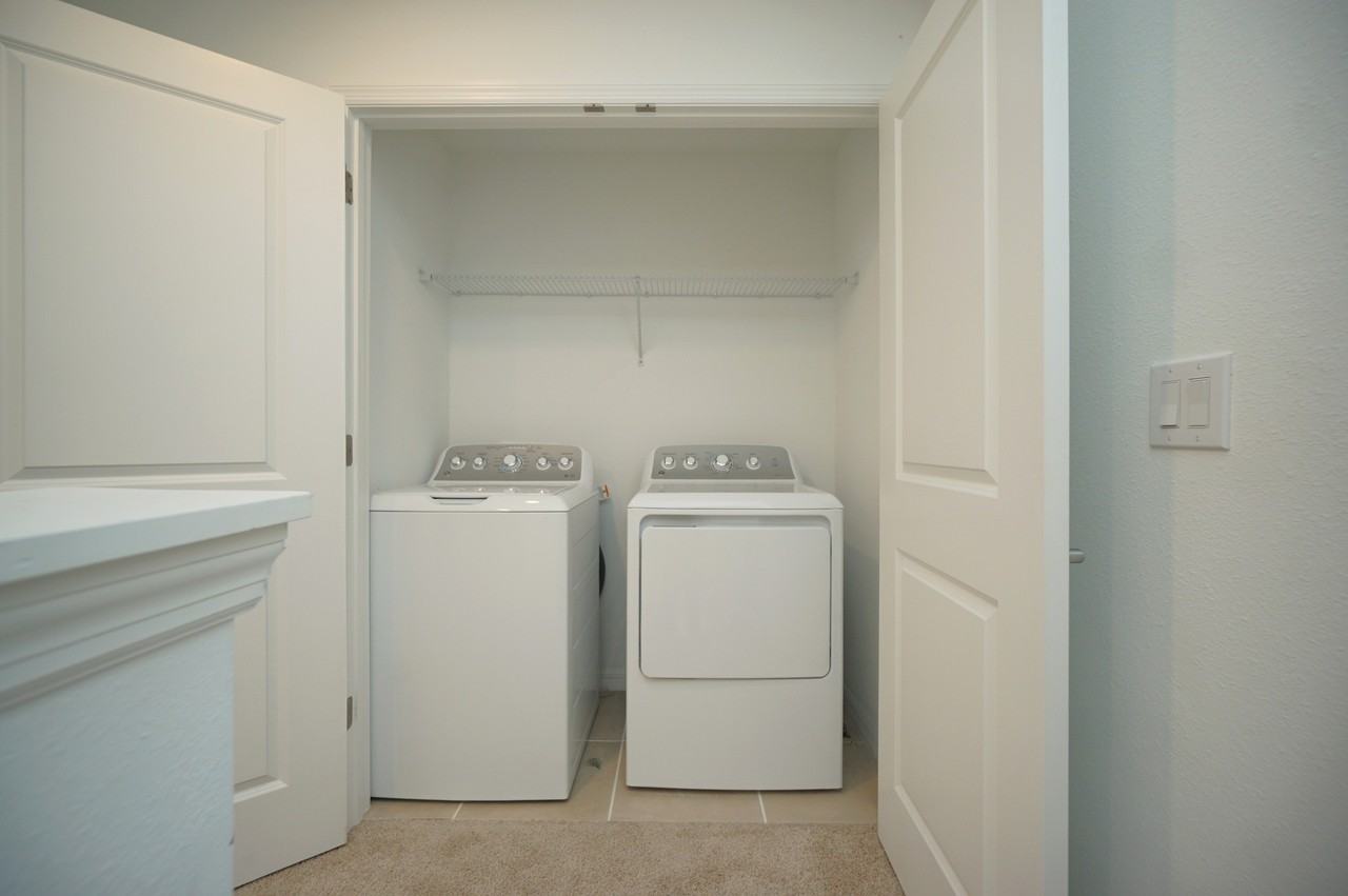 2407 Paravane Way - Photo 7 of 29