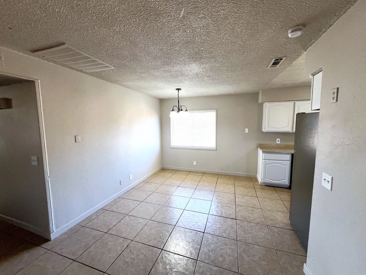 114 Wagon Wheel Dr - Photo 4 of 22