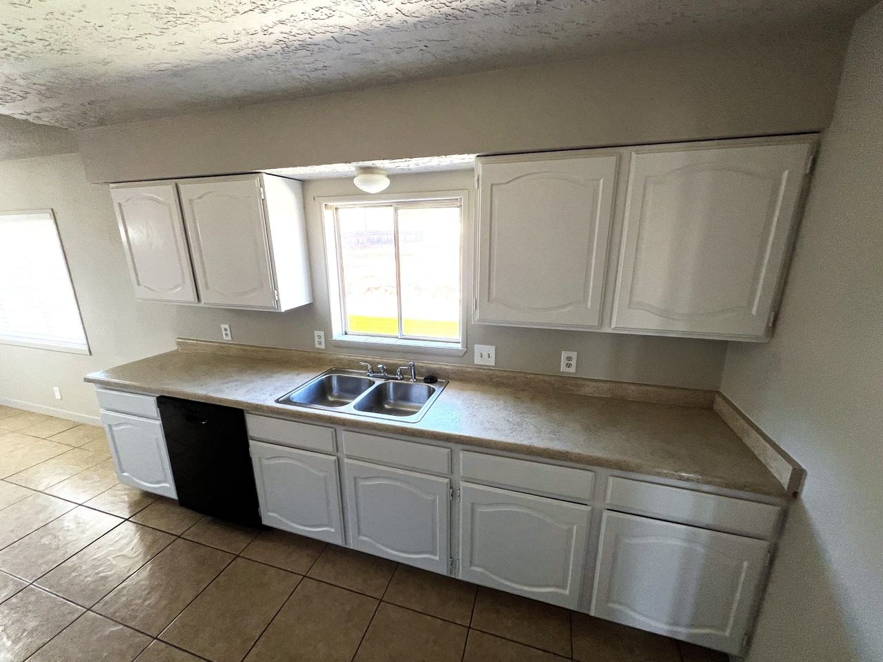 114 Wagon Wheel Dr - Photo 6 of 22