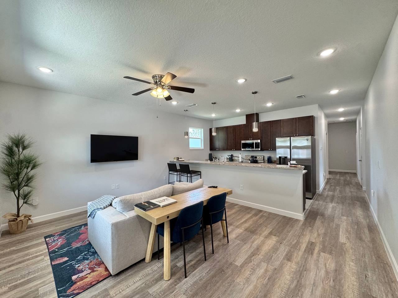 4409 N 36th St - Photo 5 of 34