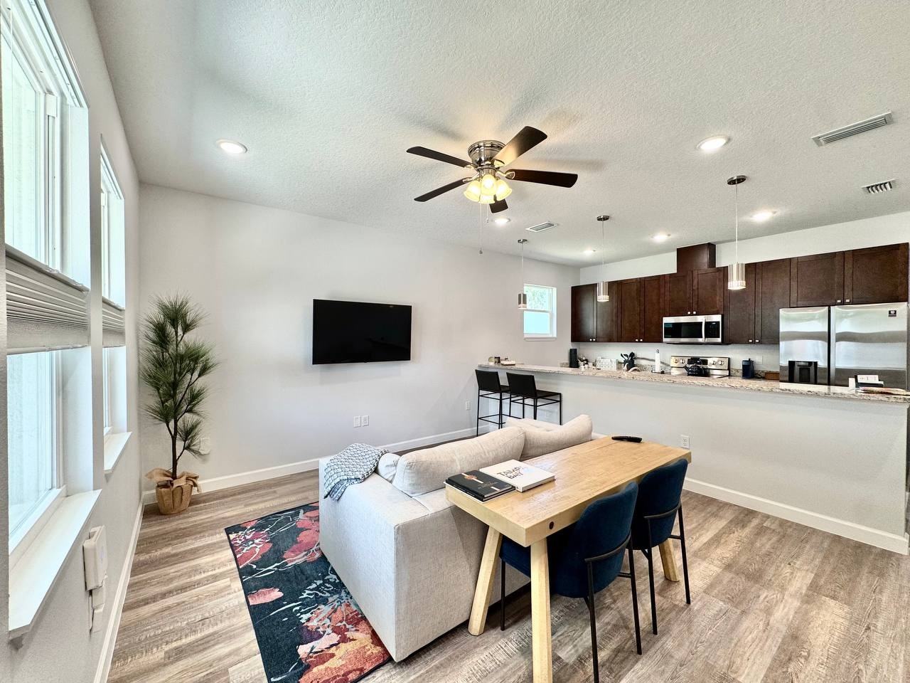 4409 N 36th St - Photo 6 of 34