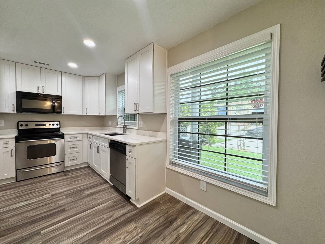 14042 Lemon Valley Pl - Photo 5 of 44