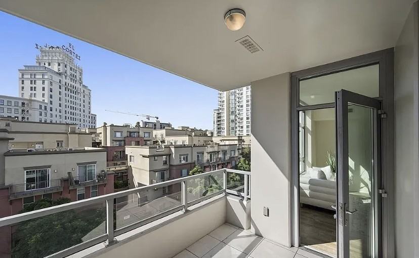 1441 9th Ave #609 - Photo 3 of 12