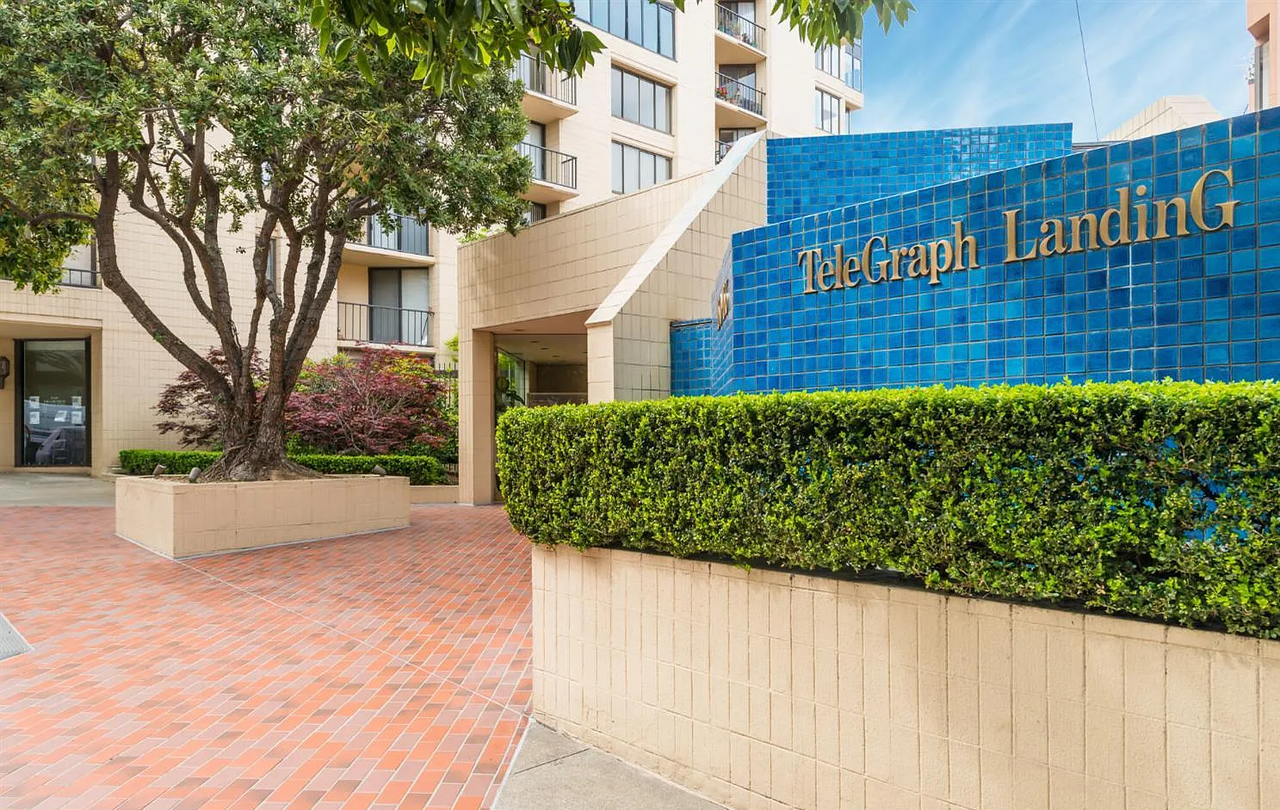 152 Lombard St #405 - Photo 4 of 35