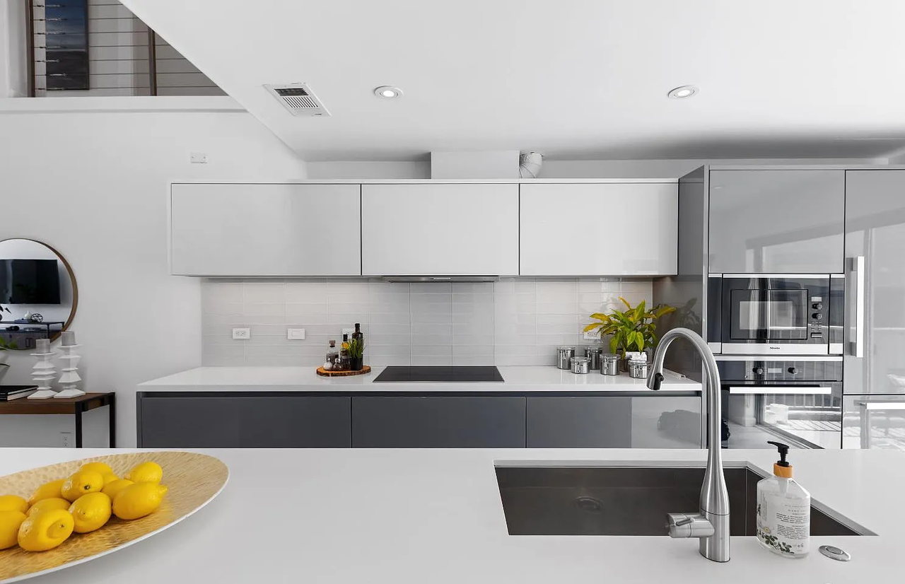 229 8th St #3 - Photo 2 of 27