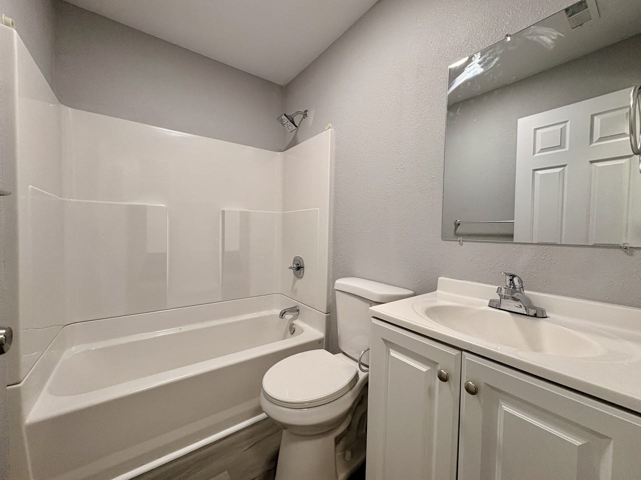 206 Pine St - Photo 7 of 13