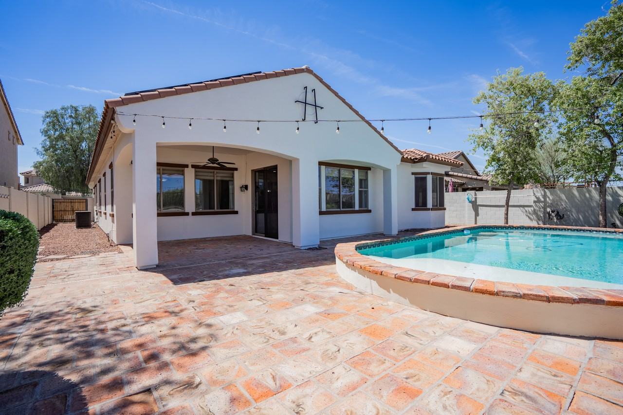 17564 W Verdin Rd - Photo 3 of 41