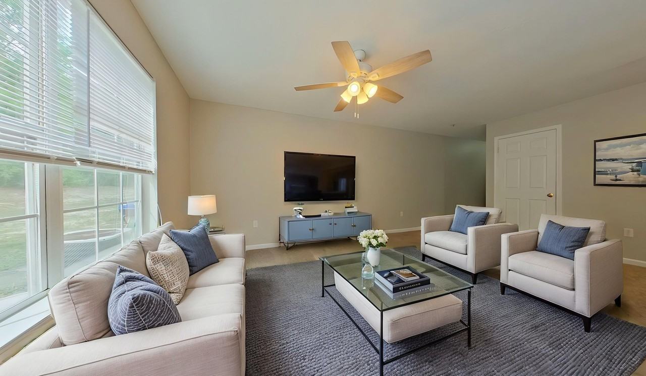 111 Swaying Pine Ct - Photo 5 of 14