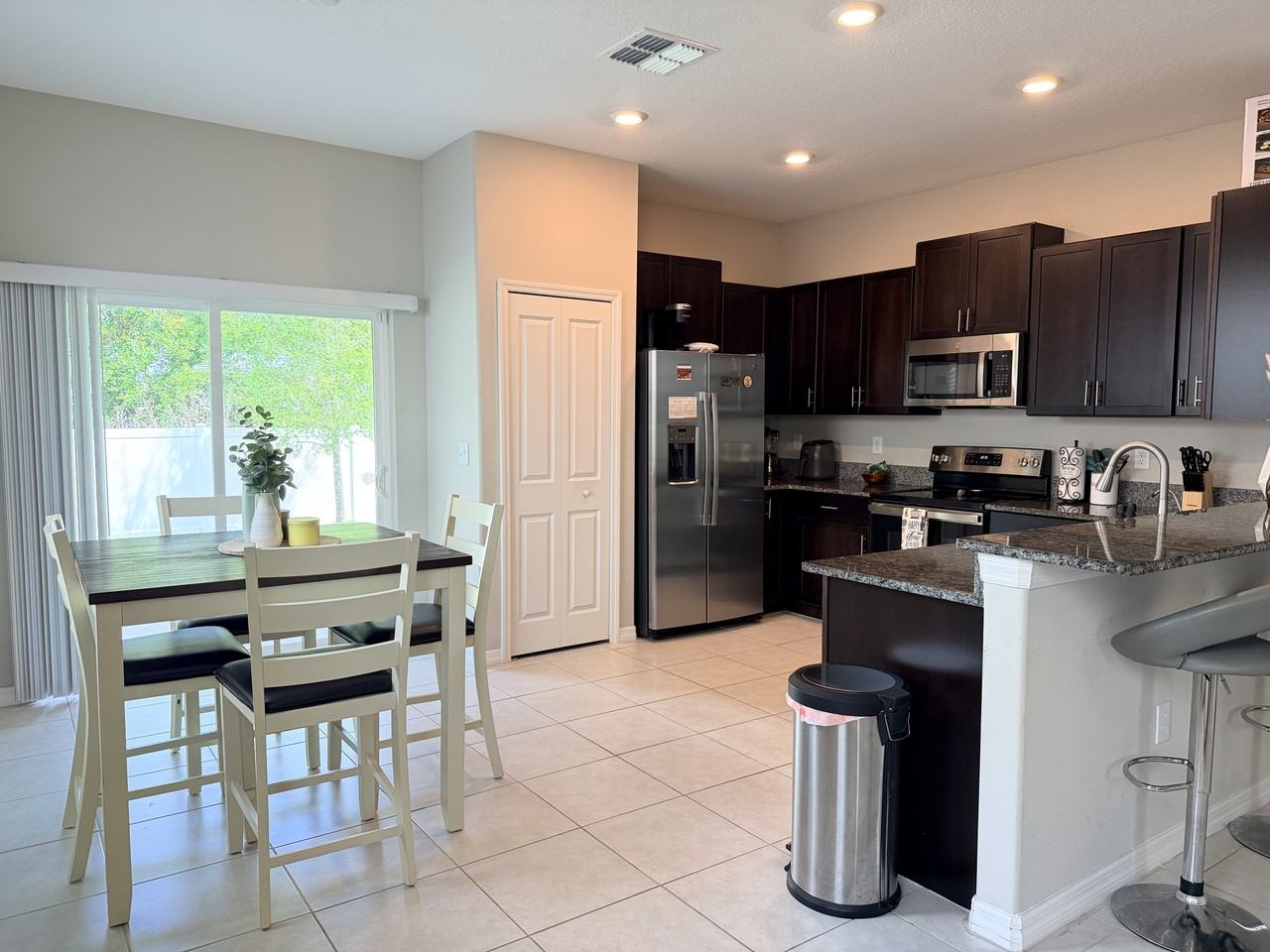 10454 Shady Preserve Dr - Photo 3 of 17