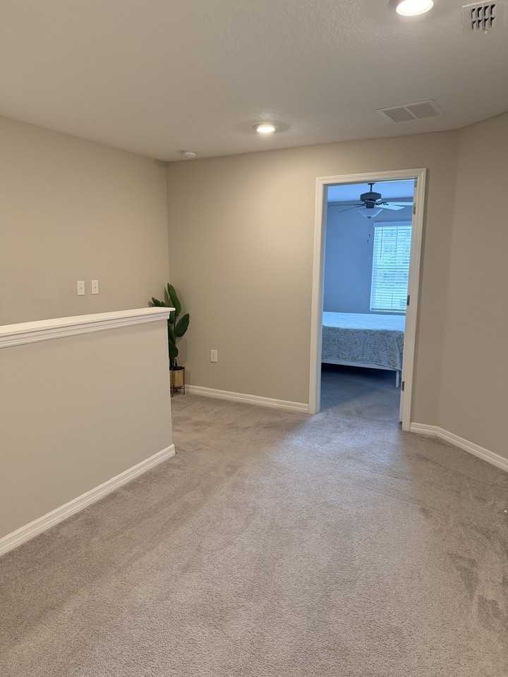 10454 Shady Preserve Dr - Photo 7 of 17