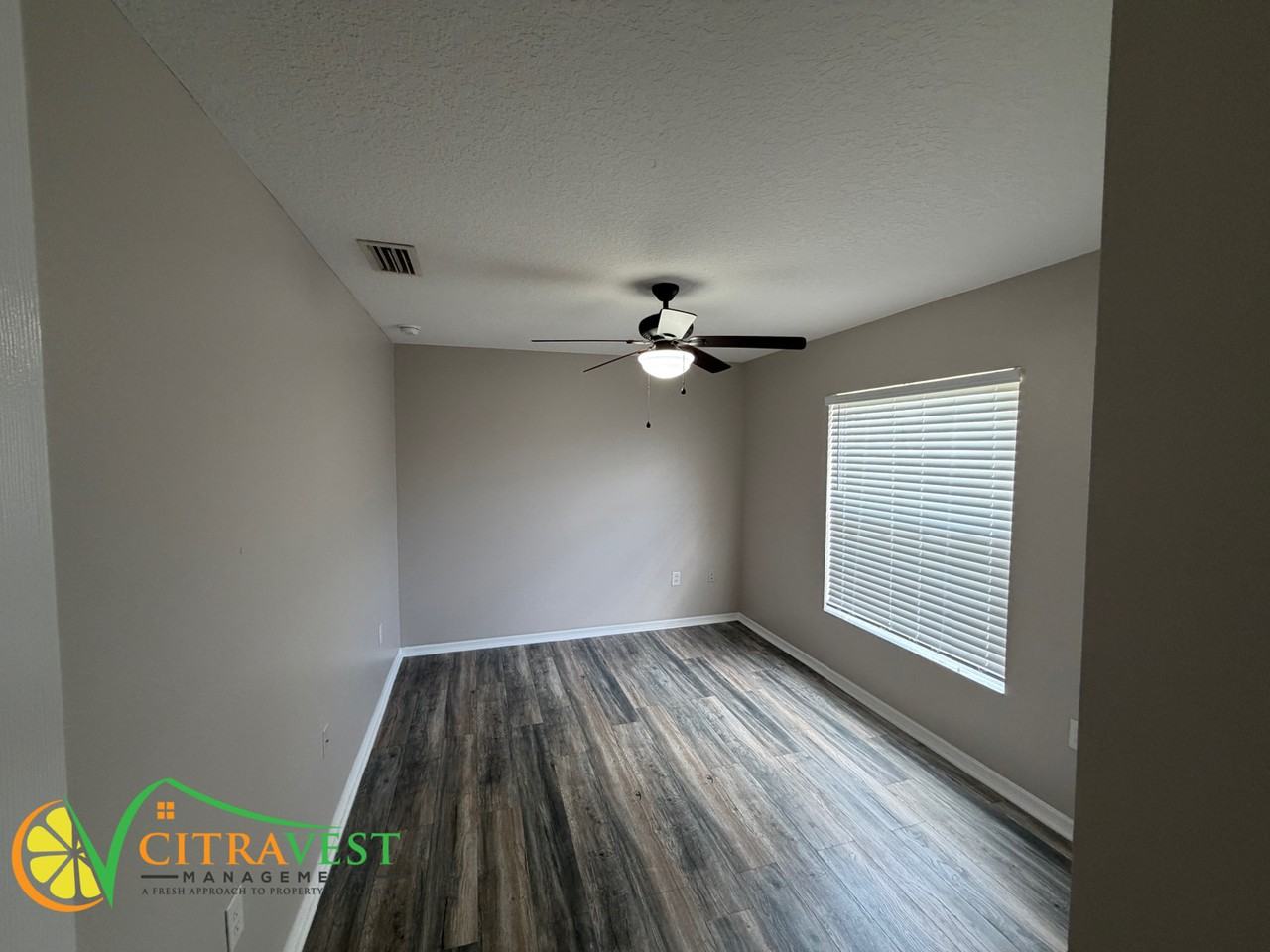 1517 Wallace Manor Ave - Photo 5 of 12