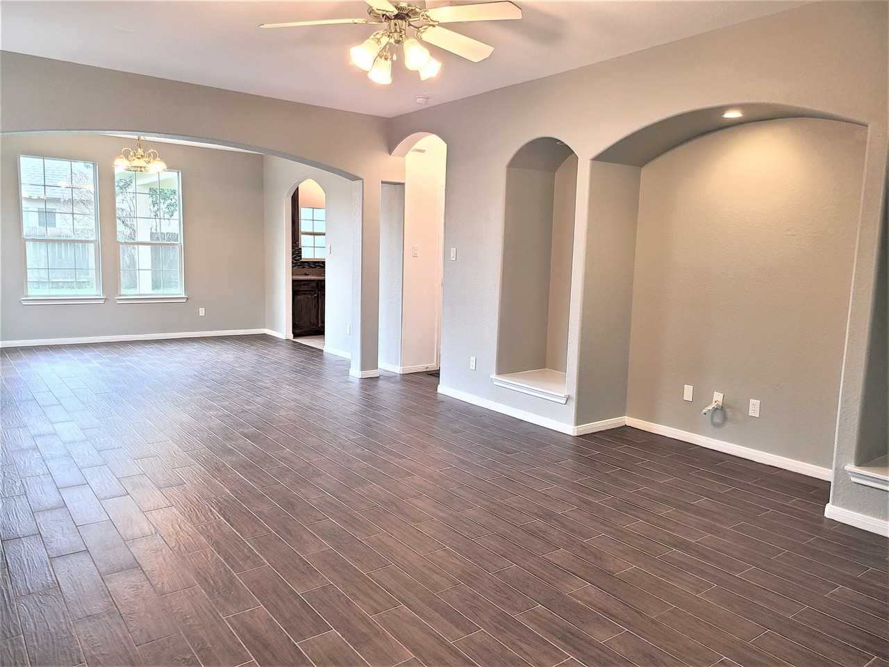 10026 Gil Jr Ln - Photo 2 of 14